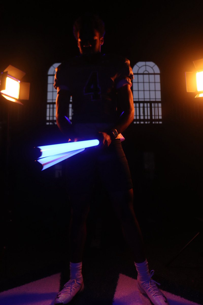 COMMITTED #skyhawknation
#winnerswearblue