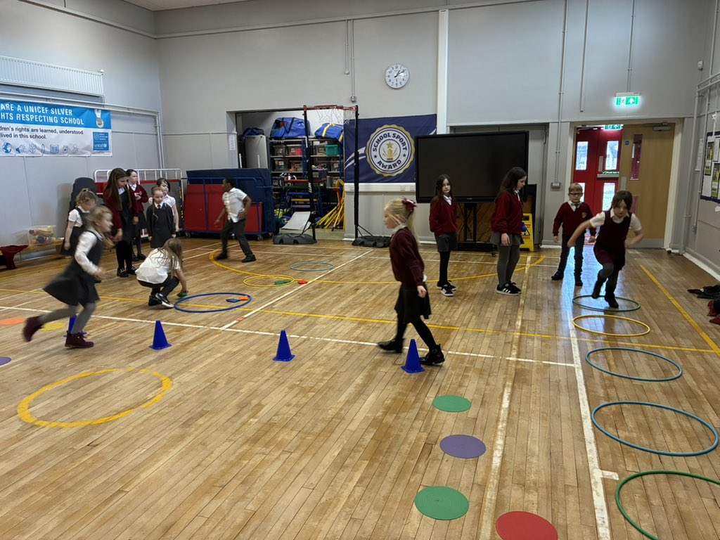 StSerfsMrsEaston tweet media