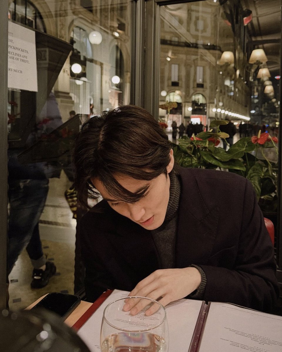 Ieemarkees's tweet image. 📸 mark lee