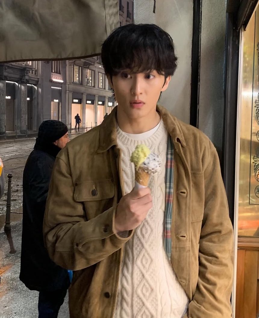 lnwmark every day i pray and cry tweet media