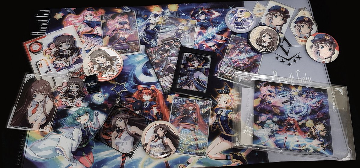 瀬戸トマリ　プレイマット 本当はもっともっとプレイマットを埋め尽くすくらいはあるけどユニット