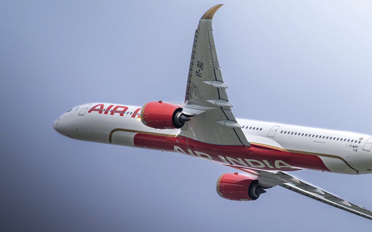 Départ du premier A350-1000 d'Air India en stockage à Châteauroux, sous une météo très compliqué (qui demande bcp de retouche :c )