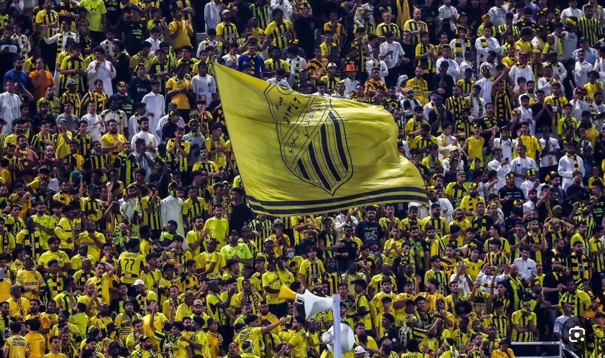 بسبب #فعل_فاعل..شتوية صفر!!
انقضت نصف فترة الانتقالات الشتوية ولم يقم نادي #الاتحاد بأي صفقة تعاقدية تدعم صفوفه، لا محلياً ولا اجنياً ولا انتقالاً اوتعاقداً، على النحو الذي يفعله منافسوه (اشقاؤه)الاقوياء من اندية الشركات!!.
الامر يبدو انه مقصود و (بفعل فاعل)!
#الاتحاد لا يملك من