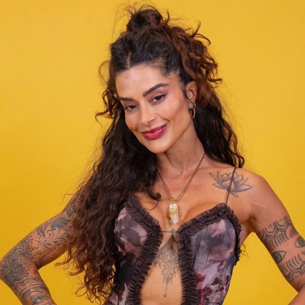 jaoComenta_'s tweet photo. A Aline seria uma ótima primeira eliminada né? 

#BBB26 https://t.co/iqaJjlbqoc