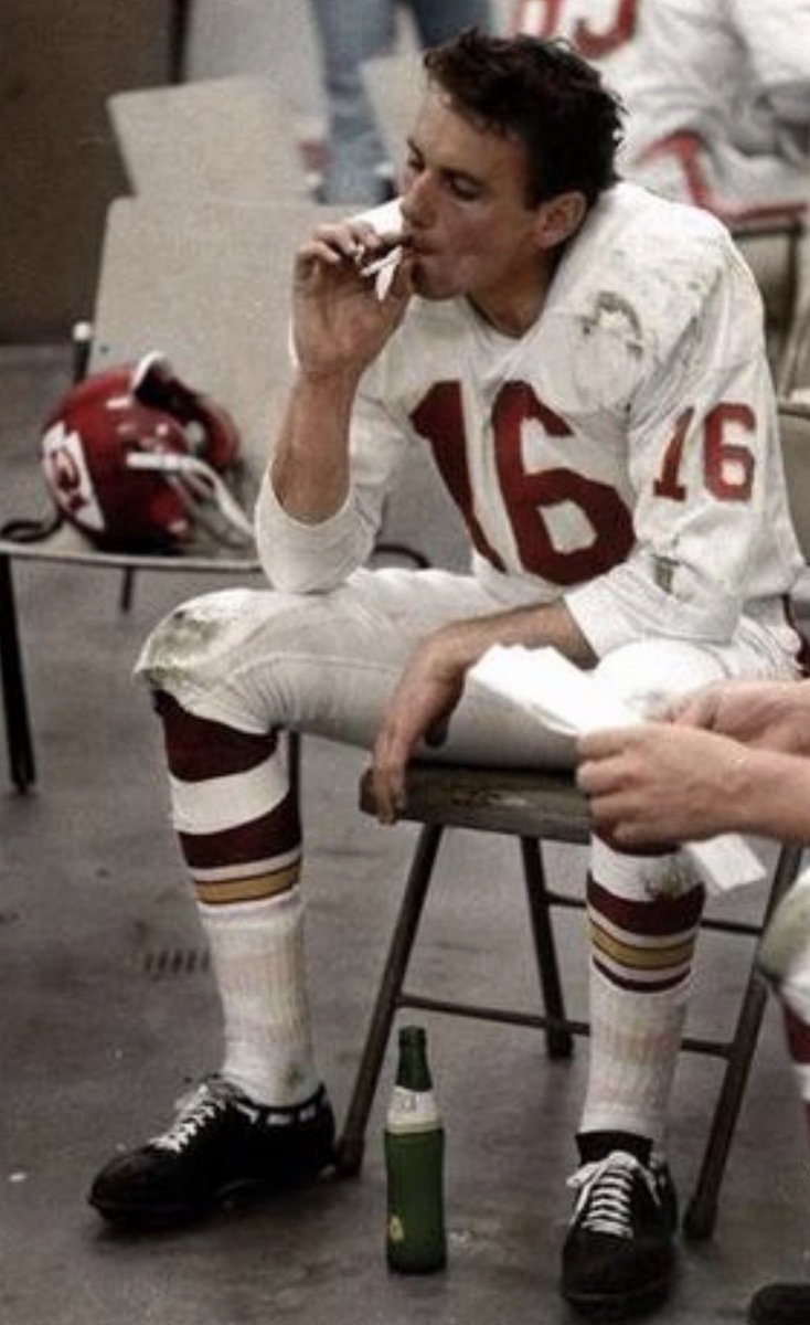 darrenrovell's tweet photo. Captured 59 years ago today by Time Magazine photographer Billy Ray. 

Kansas City Chiefs QB Len Dawson smoking a cigarette and drinking a Fresca at halftime of Super Bowl I against the Green Bay Packers. https://t.co/xW3P2yJo5y