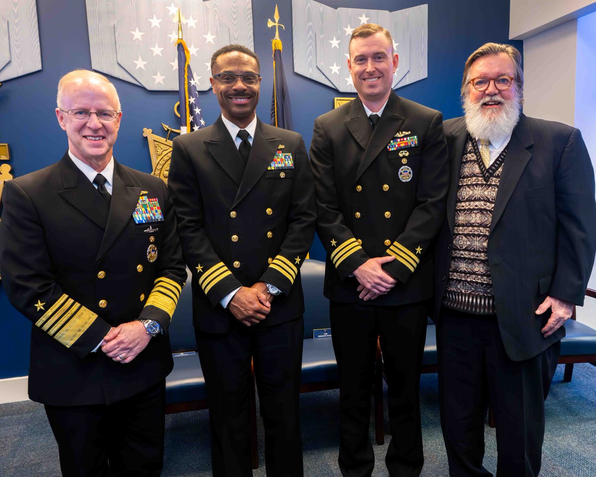 MyNavy HR tweet media