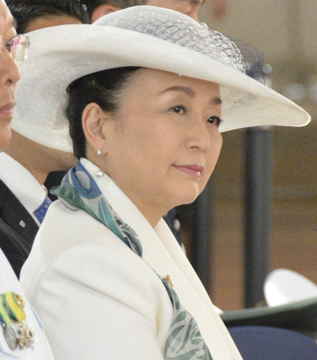 trad_west_'s tweet image. Japan has a Catholic princess: Princess Nobuko of Mikasa, a notable figure within the Imperial House.  

Born into a Catholic family and baptized as a child, she brought this heritage into the bosom of the Japanese monarchy upon marrying, in 1980, Prince Tomohito of Mikasa, with…