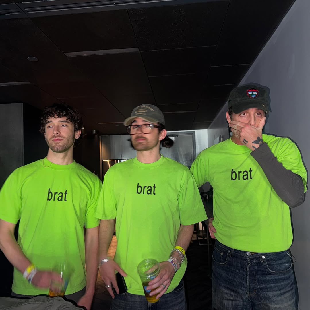 role model archive tweet media