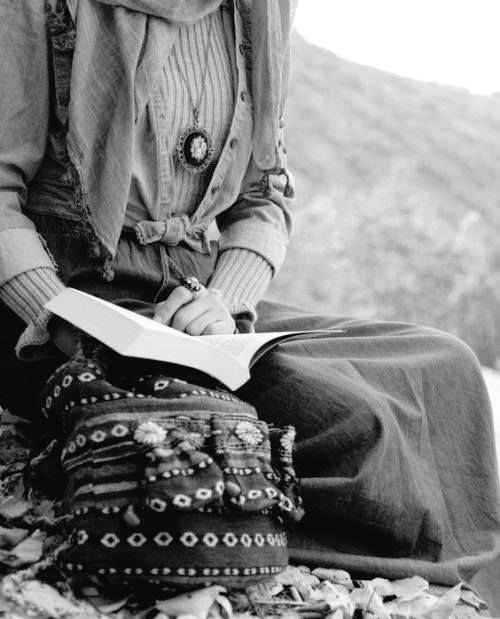 Koca bir hayatı ziyan ettik.
Çok konuşasım varda ..
~~~~Boş ver~~~~