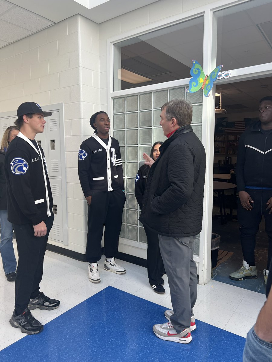 Lisa Pearce tweet media