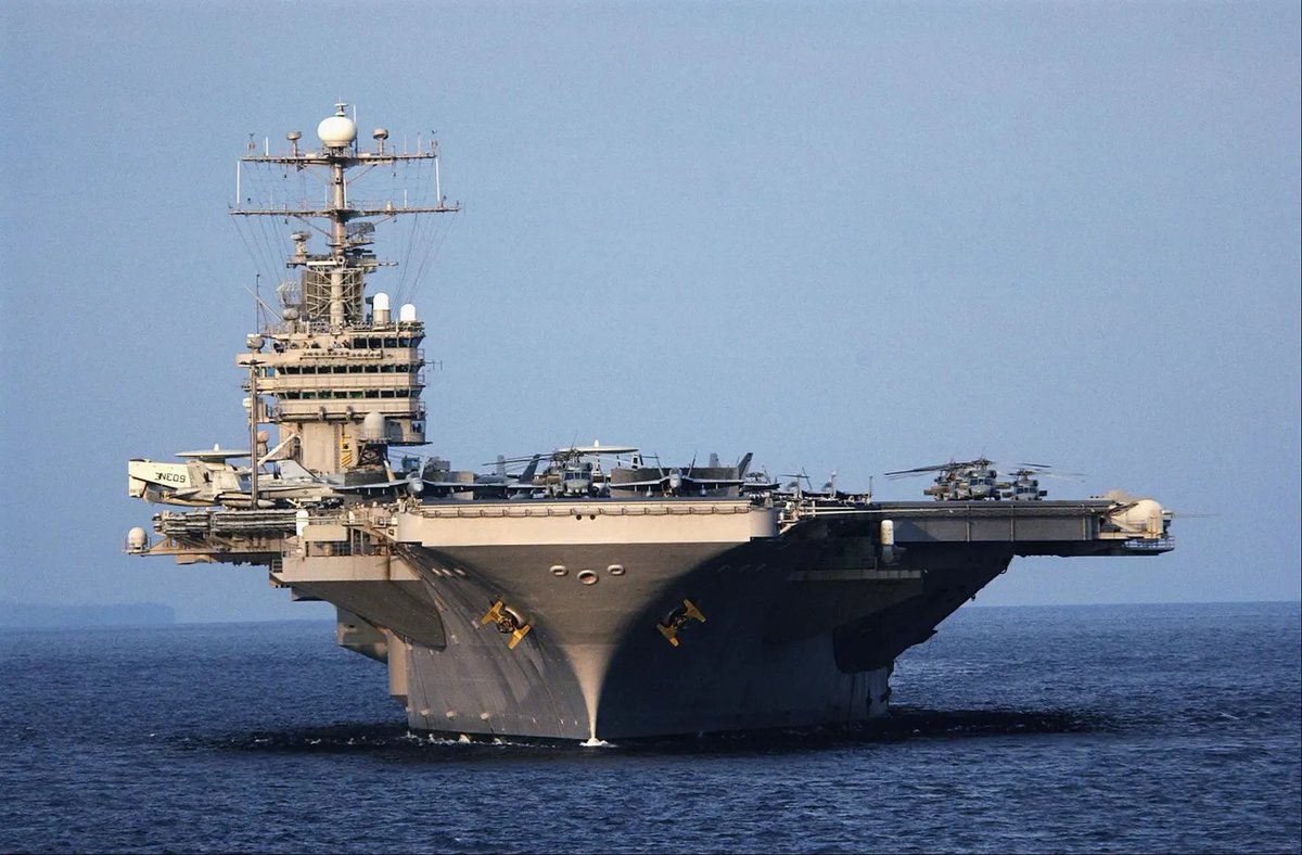 SkyWatcher619's tweet photo. @WarshipCam Thursday, January 15th, 2026            

https://t.co/Hp6ikyUPIV                                  The United States Navy's USS Abraham Lincoln (CVN-72) has been ordered to head to the Middle East in response to escalating tensions between Washington and Tehran. https://t.co/qpzodIMb4y