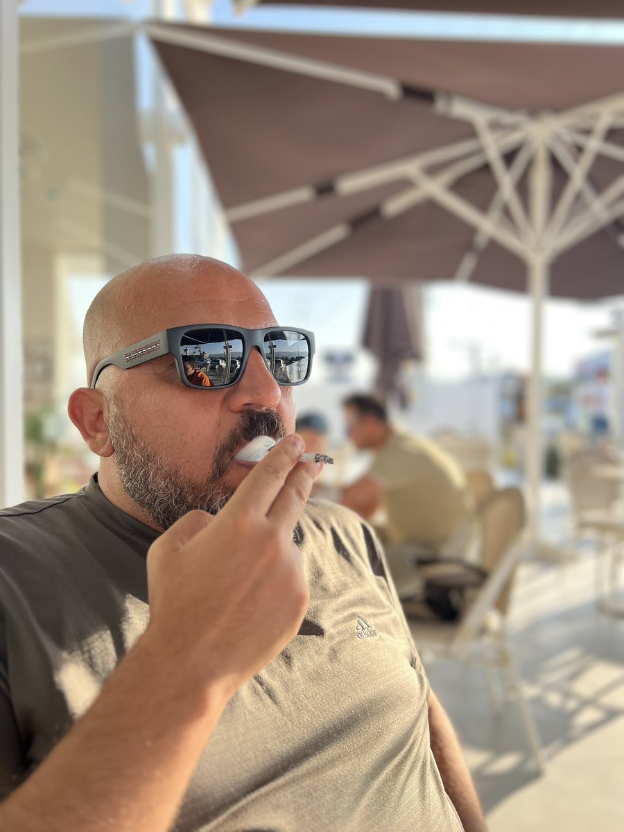 Herkes kalbinin ekmeğini yer…