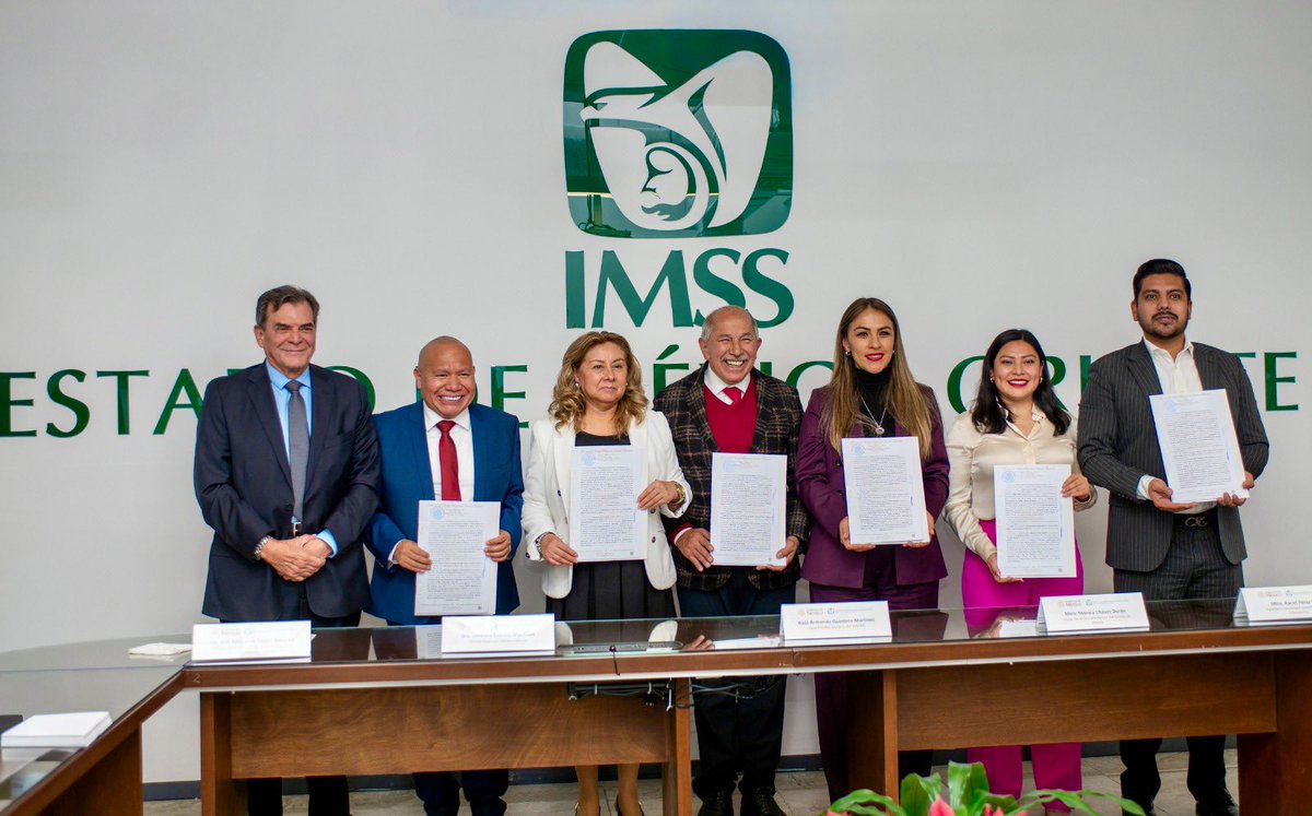 📰#ComunicadoDePrensa: 

<a href="/Tu_IMSS/">IMSS </a> firma escrituras de tres terrenos donde construirá Centros de Educación y Cuidado Infantil en oriente del Edomex.

#ElPoderDeServir #OficialíaMayorEdoMéx