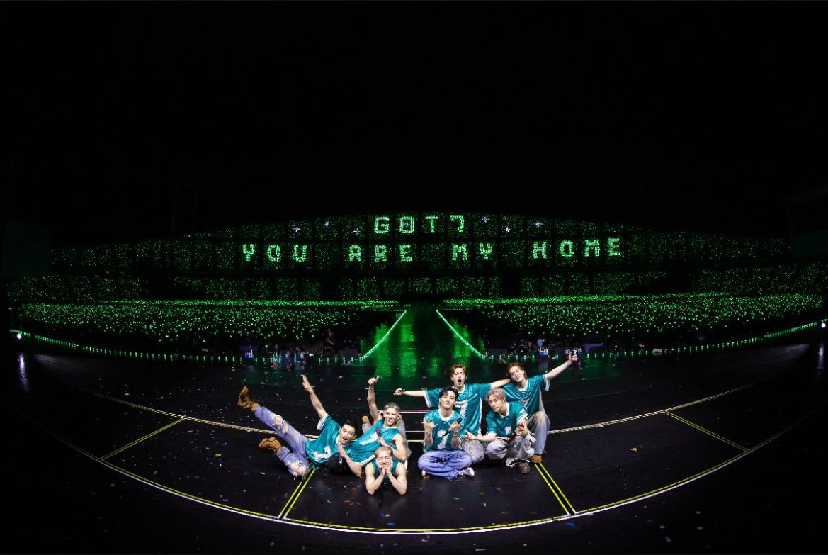 linlin___99's tweet photo. デビュー12周年おめでとう🐥🎉
これからも7人が歩む道が幸せでありますように💚💚💚💚💚💚💚

#12YearsAndStillWithGOT7 
#12년이지나도_갓세븐　#GOT7
@GOT7Official https://t.co/a9sOGtninu