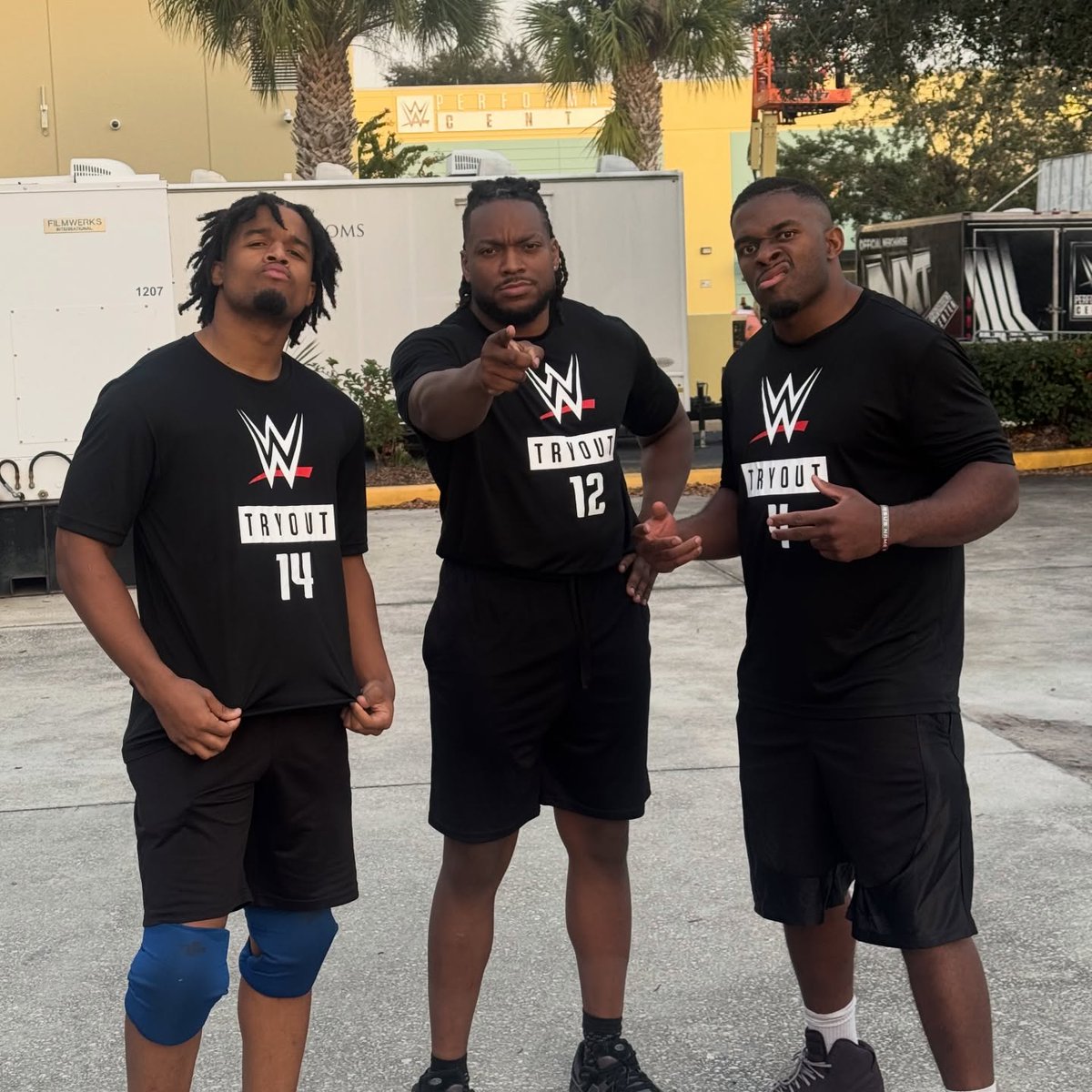 blackrasslin's tweet image. 