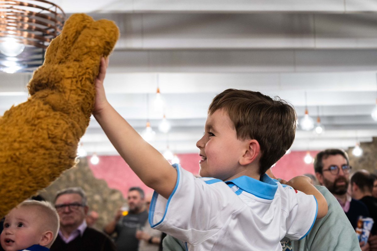 Flipando en la <a href="/PAlmozara/">Pz La Almozara</a> con Cuenca y Christian Álvarez! Enhorabuena!!! #YoSoyFPRZ #SomosRZ #vamosrz