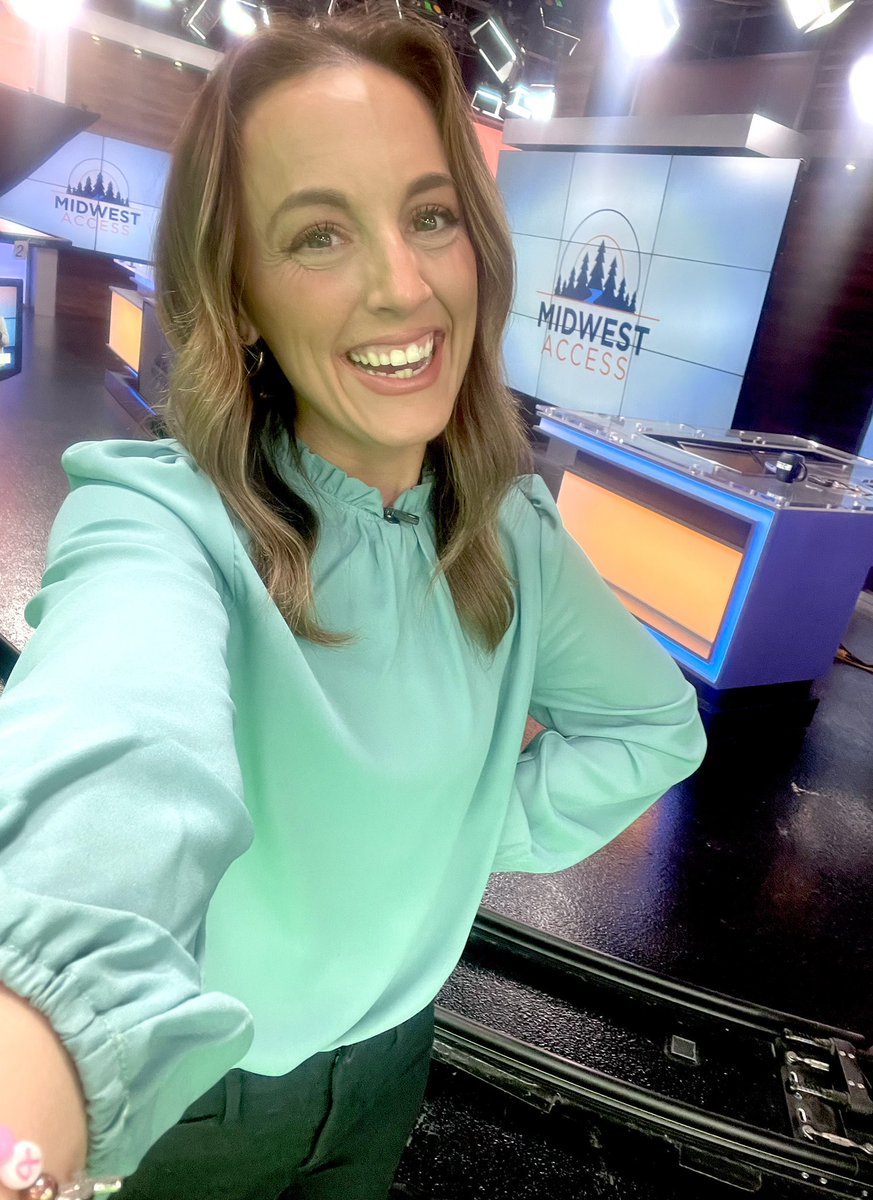 Escaped all the heavy news impacting our state right now by guest co-hosting Midwest Access today 😊⭐️