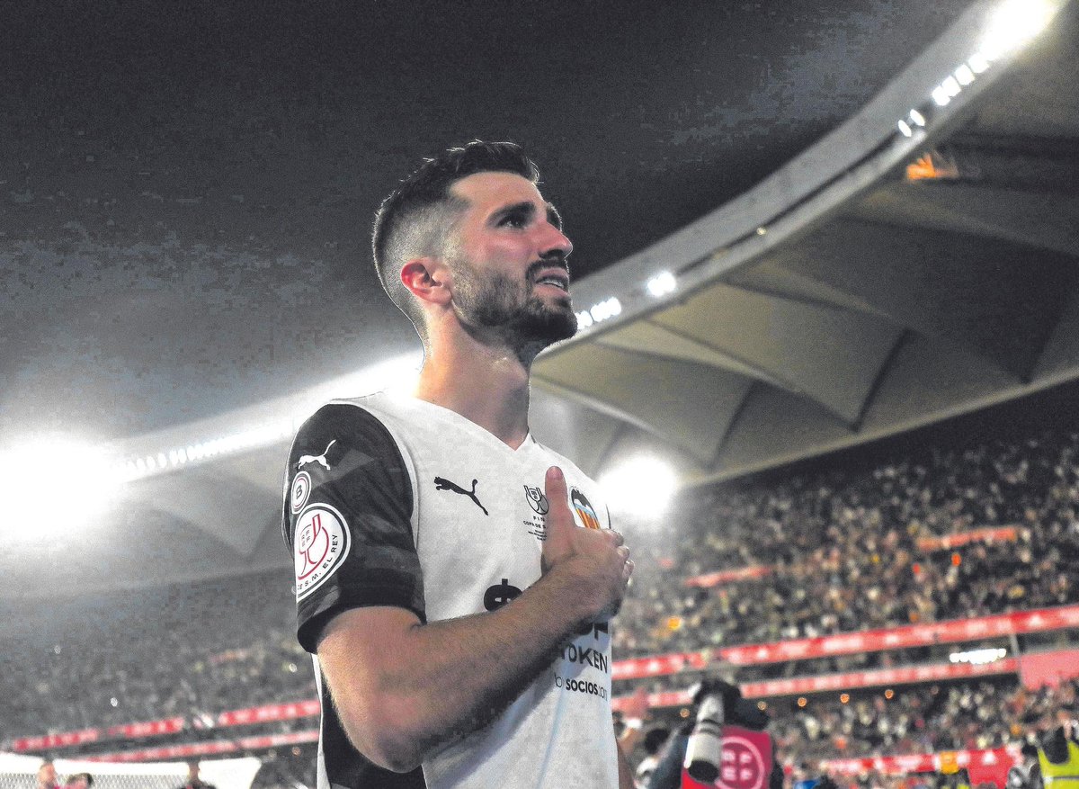 CanizaresFan19's tweet image. Lo siento pero conmigo no vais a contar para acribillar a José Luís. Desde Pedreguer a Paterna, debutó con 17, 100 partidos con 22. Perdió Mundial 22 y Euro 24. Meriton destrozó todo, él fue el único que se quedó. Cuando pase todo os daréis cuenta. Sempre en el barc de l'expreso.