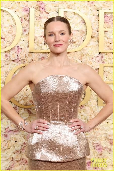 VMfans's tweet image. #tbt in honor of recent Golden Globes Awards ❤❤
Kristen at #GoldenGlobes  2025 ❤❤ #KristenBell