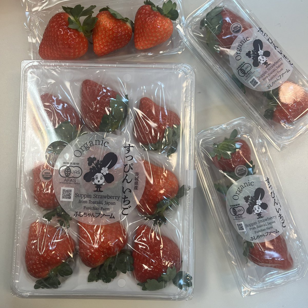 Only @Torrance store Organic strawberries 🍓 from Japan! sales