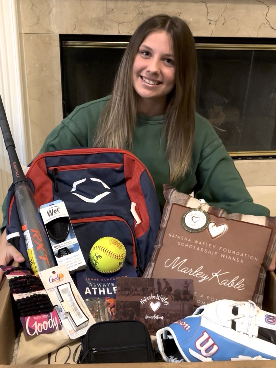 marleykable2027's tweet photo. I want to send a huge thank you to @NWfoundation for being recognized as an Alliance 4 Point Diamond Competitive recipient and for the amazing box of softball equipment. I can’t express enough how much your support means to me and motivates me to keep chasing my dreams. I am so grateful. 🥎❤️ @thealliancefp @ECB_Premier @EastCobbBullets @RBPD5015 @CoachLowe888 #softball