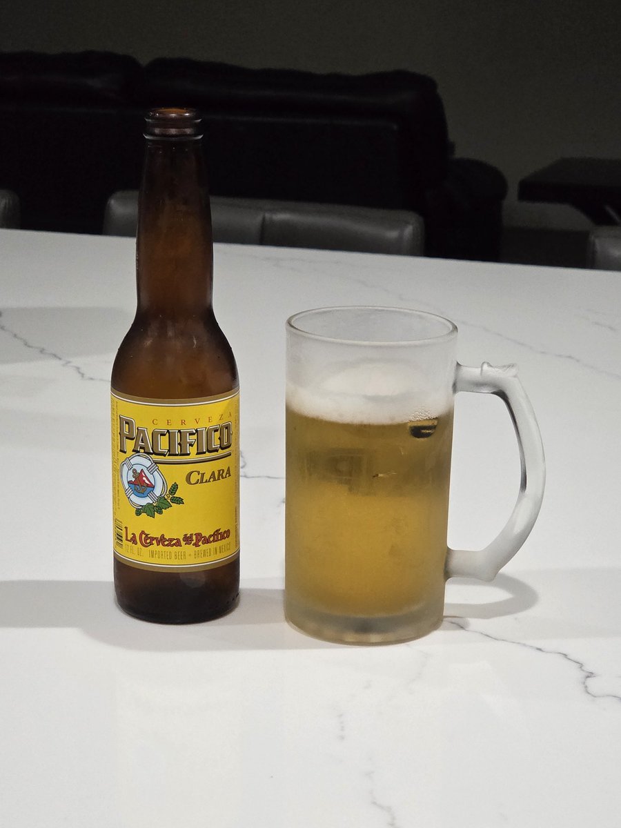 jfruizz's tweet photo. Best mexican beer! https://t.co/eYQ7E6W2Bw