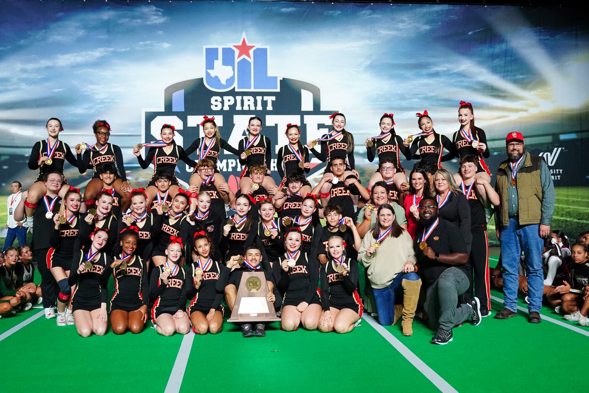 uiltexas's tweet image. Kicking down the door! Congratulations to Burleson HS. Your  COED #UILState Spirit Champions! This is the first title for the Elks. 

🏆 FINAL STANDINGS 
🥇Burleson
🥈Azle
🥉Conroe Caney Creek

Final Standings: bit.ly/3ZD9BA0