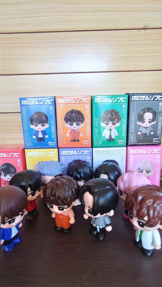 すのチルソフビの開封をし、お顔チェックと立つかのチェックをしました