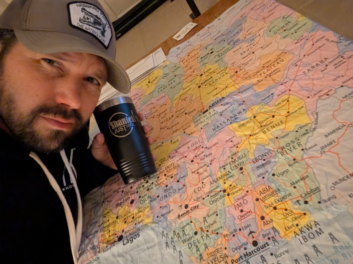 DrewRoberts's tweet image. ♉🤠🧿 i build on rails, php not ruby @dhh. solidity dev. erc20 + nfts.

slid into de swamp &amp;amp; found otherside.xyz

ethOS / @justsolami mobile / helium.
orlando @TrinityPrepAlum native. arch linux btw. 📶 + ⛓️ = future.

sprint was railroad zora.co dat…