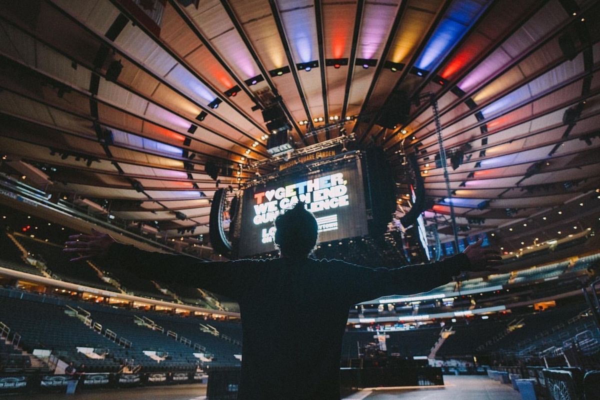 HSFEATURES's tweet image. Harry Styles. Madison Square Garden.