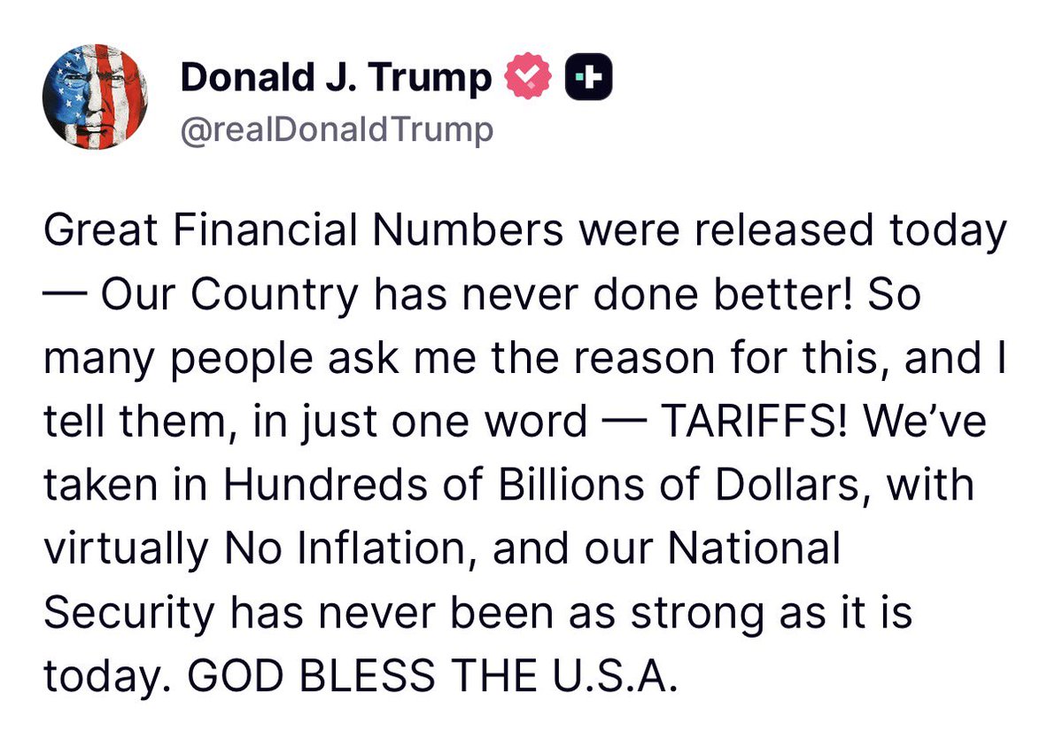 WhiteHouse's tweet image. GOD BLESS THE U.S.A.