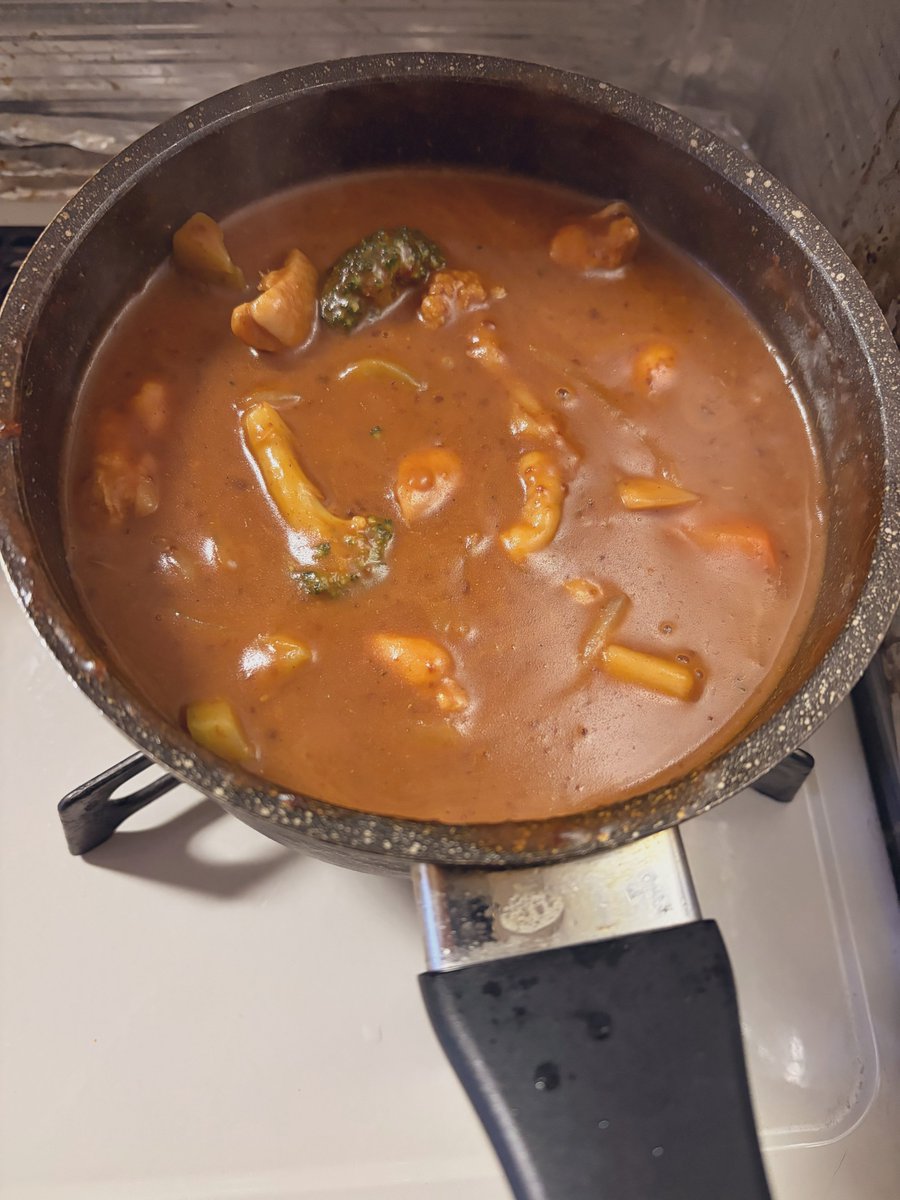 朝からカレーをこさえた
これで今日は楽できますよ