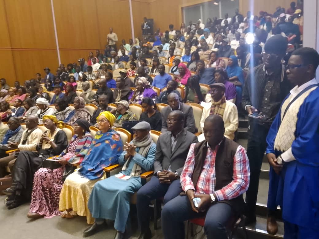 MinCult_Tourism's tweet photo. #AmadouBA « L’amphi de rentrée académique de l’#ENAMC (..) marque non seulement le début d’1 nvelle année universitaire, mais aussi le renouvellement de notre engagement collectif en faveur de la formation artistique, de la transmission culturelle et de l’excellence académique." https://t.co/2cWfULnpJP