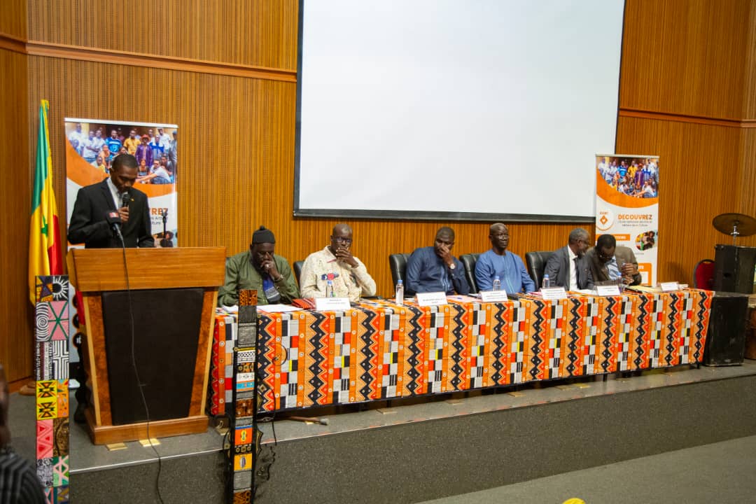MinCult_Tourism's tweet photo. #AmadouBA « L’amphi de rentrée académique de l’#ENAMC (..) marque non seulement le début d’1 nvelle année universitaire, mais aussi le renouvellement de notre engagement collectif en faveur de la formation artistique, de la transmission culturelle et de l’excellence académique." https://t.co/2cWfULnpJP