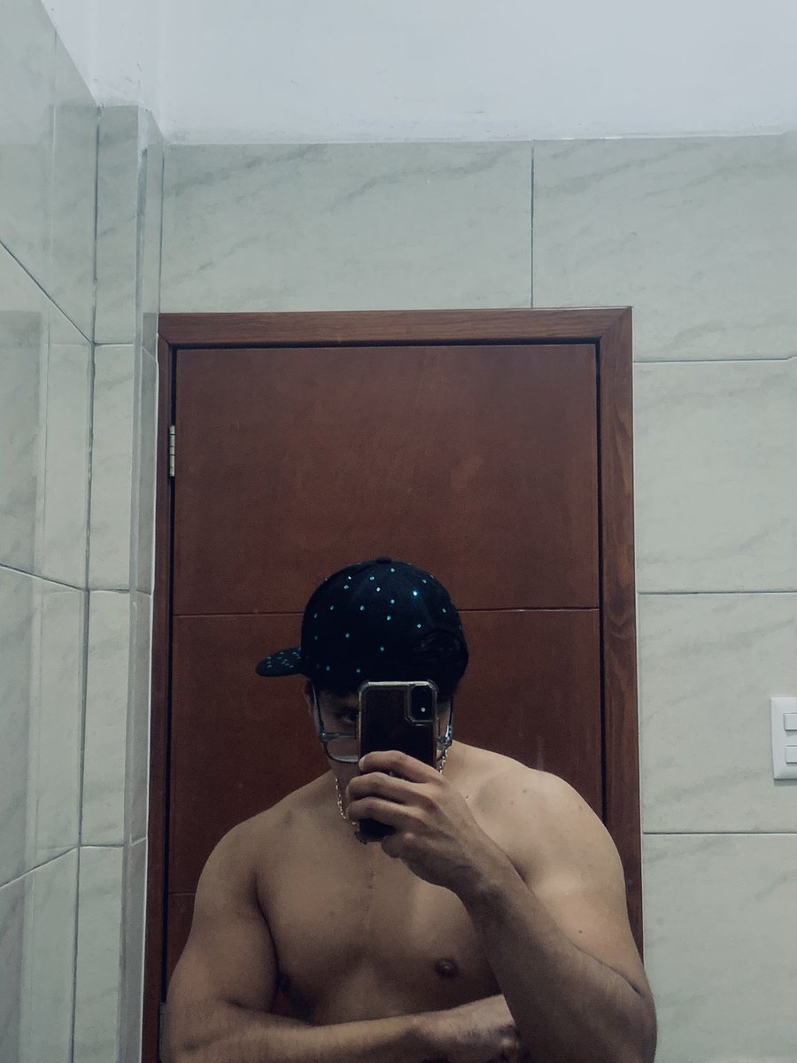 by Johan tweet media