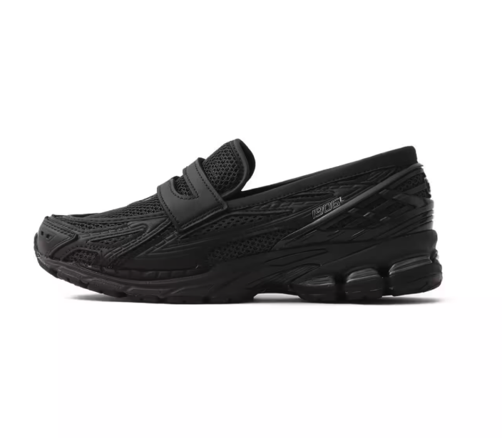SnkrFreakCom's tweet photo. atmos
「New Balance U1906LAI / LAE」
買えそうですね https://t.co/aq37ZD9n4r