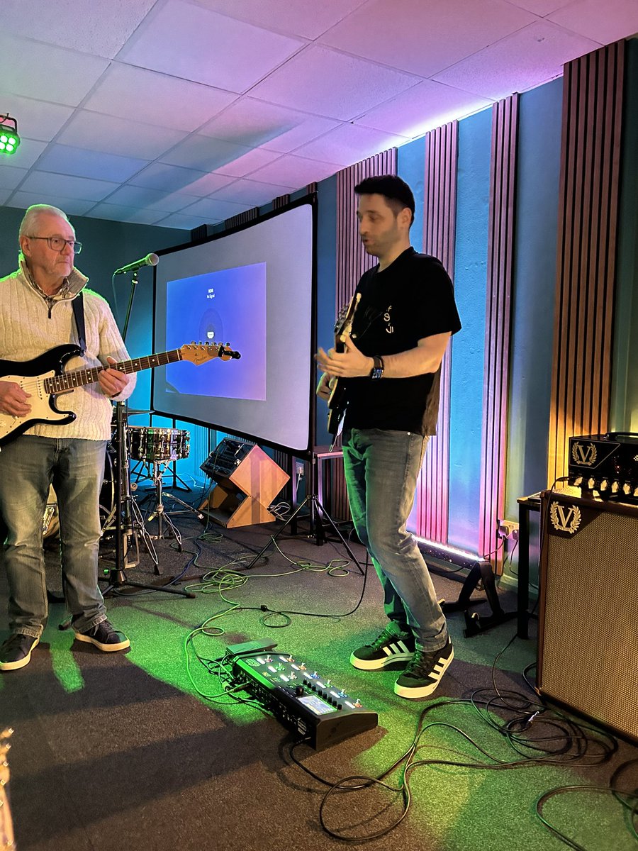 Since I've stopped focusing on my side business I've been looking for something sociable that's not the pub.

And I've finally found it.

Tonight was the first night of the "chop shop".

2 hours of learning guitar, playing in front of people through expensive amps, and