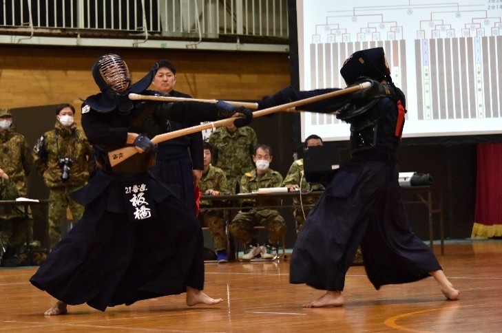 師団銃剣道競技会】 先日、青森駐屯地内で師団銃剣道競技会が実施され