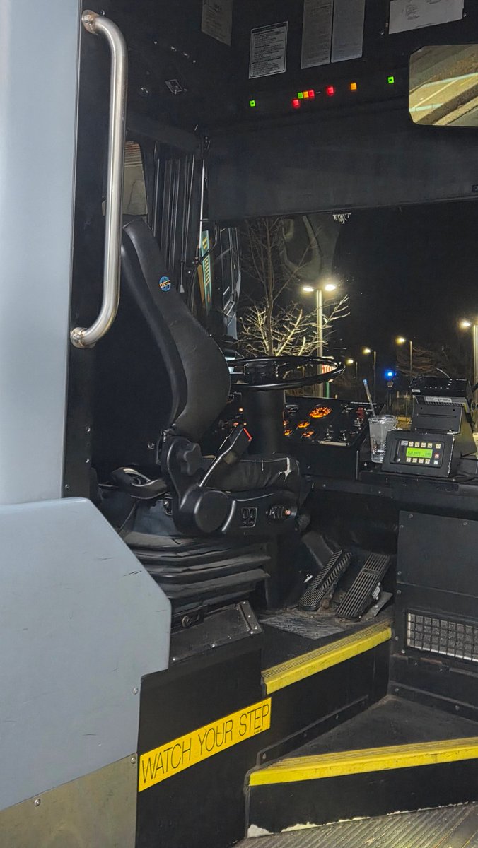 CheckDSK's tweet image. 1 like and i'll steal the bus