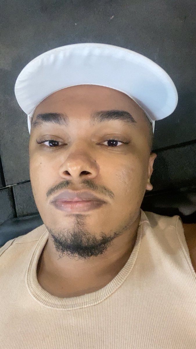 allbwt's tweet image. escutando aquela da tyla