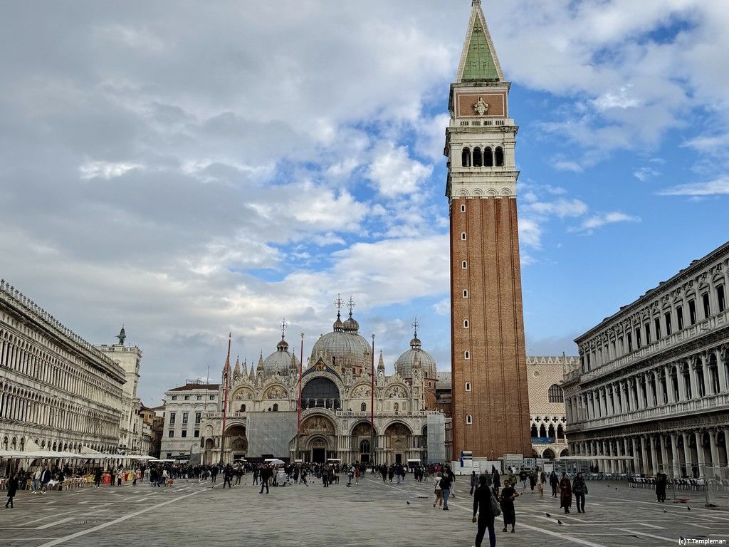Discover two of Venice’s most famous attractions on Take Walks' Venice St Mark’s Basilica and Doge’s Palace Tour. buff.ly/8aX6vul
