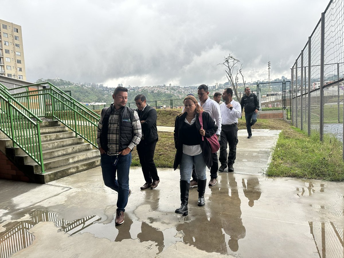 La sede Jhon F. Kennedy de la Institución Educativa Gerardo Arias Ramírez, en Villamaría, ¡ya es una realidad!

Un espacio moderno que beneficiará a 1.300 estudiantes, gracias a una inversión de $19.982 millones.

<a href="/GoberCaldas/">Gobernación de Caldas</a>