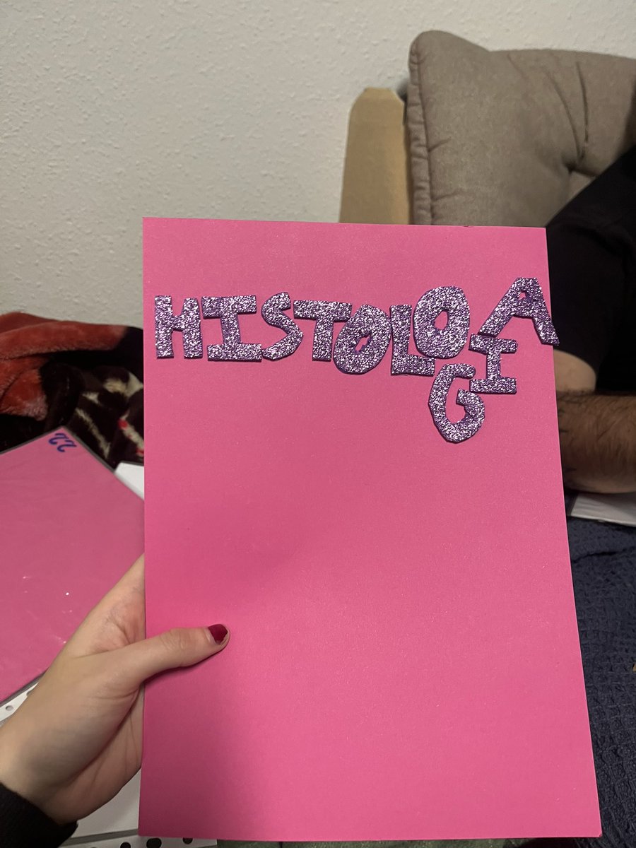 putadaan's tweet image. k os parece