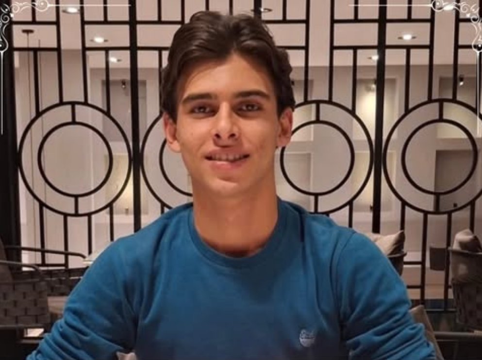 prznsoccer's tweet image. “If I don’t go, nothing will change.”

18-year-old Borna Dehghani’s parents begged him not to join the protests. He went anyway — and regime forces shot him.

He died in his father’s arms on the way to the hospital.

His family was then forced to pay thousands of dollars to…