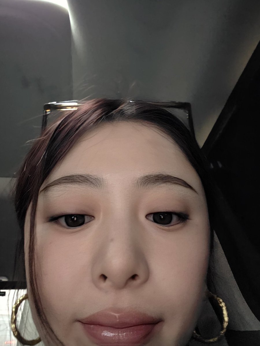 yunjin weverse dm update 

: Round circle
: I'm so sleepy