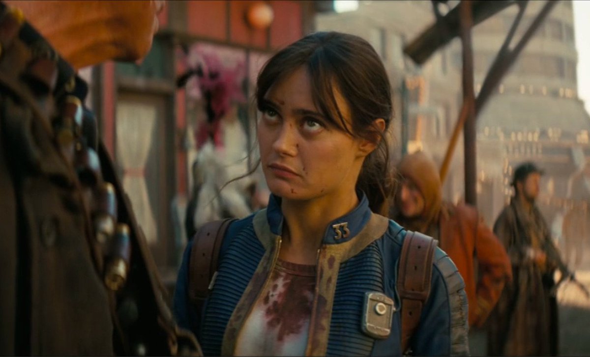 vcndrell's tweet image. She's never not 🥺ing at him