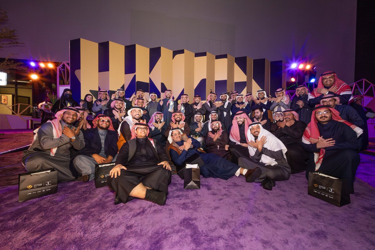 🦅💚

#هنا_نكرم_الإنجاز | #SEFAwards