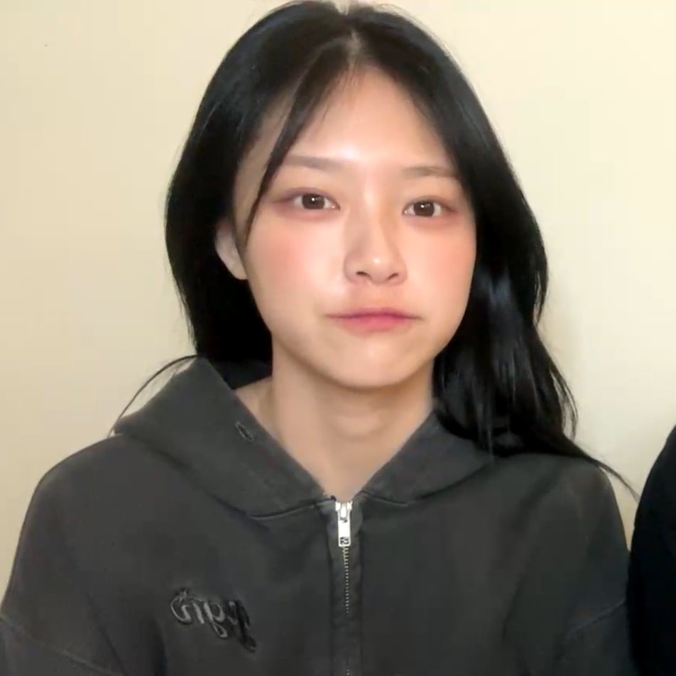 hyunjin pics (@hyunjinlog) on Twitter photo 