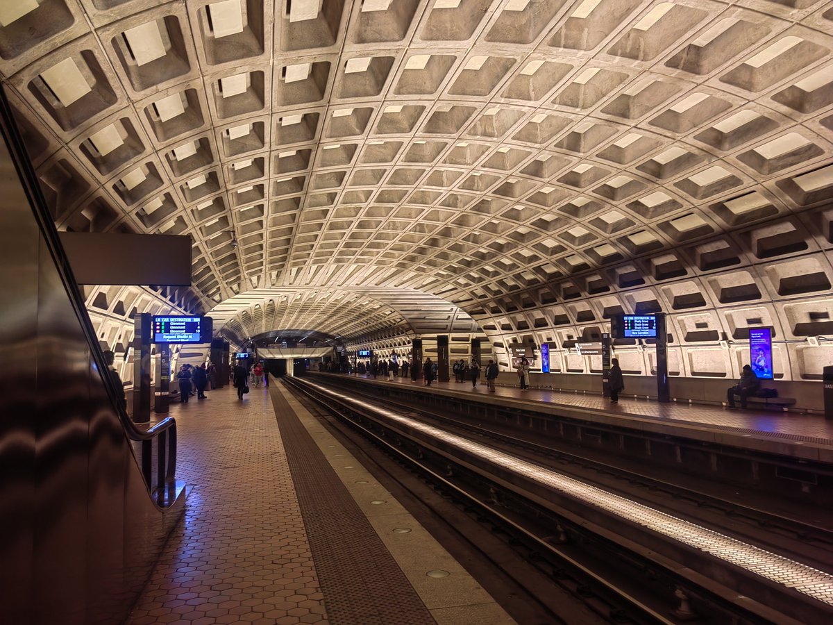 Pelicolombianas's tweet image. El metro que Bogotá pudo tener y Peñalosa nos quitó. 🤬🤬🤬