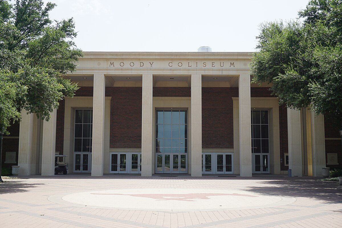 CANCEL your Saturday plans

EVERYONE in the city of Dallas NEEDS TO BE AT MOODY COLISEUM

This team is SPECIAL and has a chance to make it to the NCAA Tournament for the FIRST TIME SINCE 2017

BRING THE ENERGY AND HELP THE TEAM OUT

MOODY. SATURDAY. 11 AM

BE THERE… 🐴⬆️❤️💙